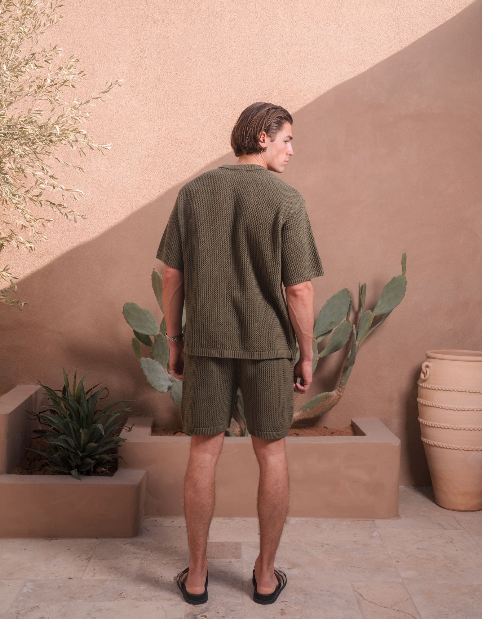 Leon Crochet T-Shirt - Olive