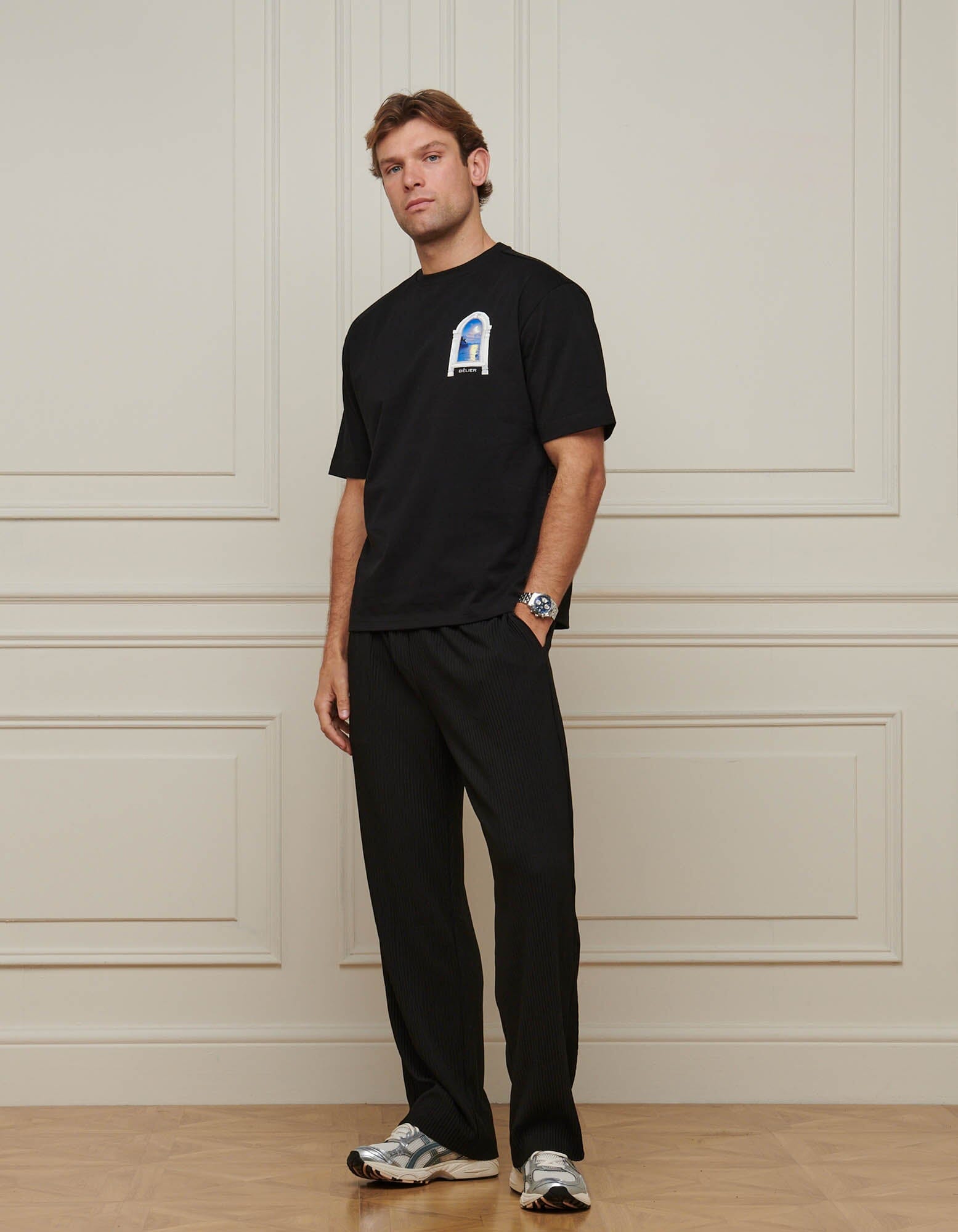 Black Como Dusk Arch T-Shirt