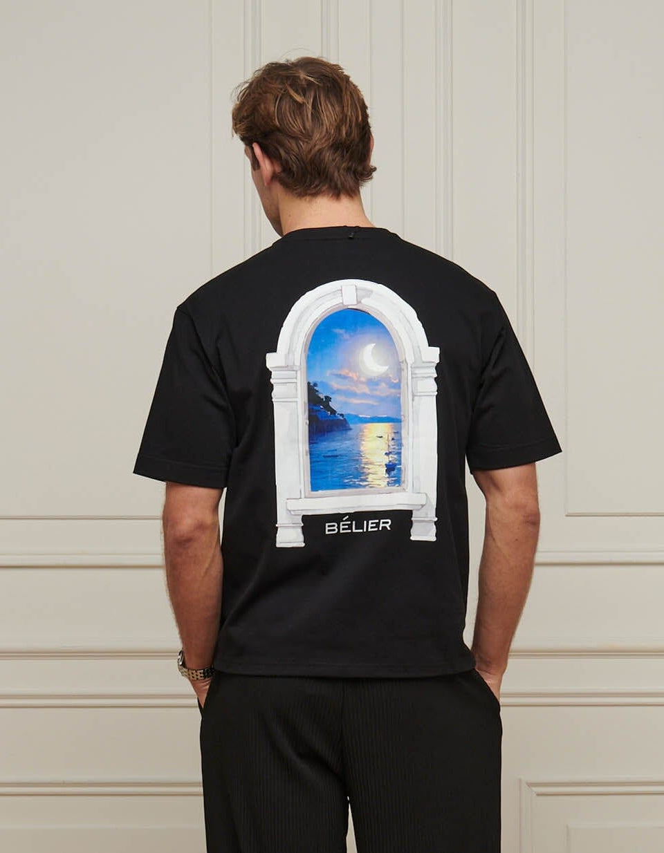 Black Como Dusk Arch T-Shirt