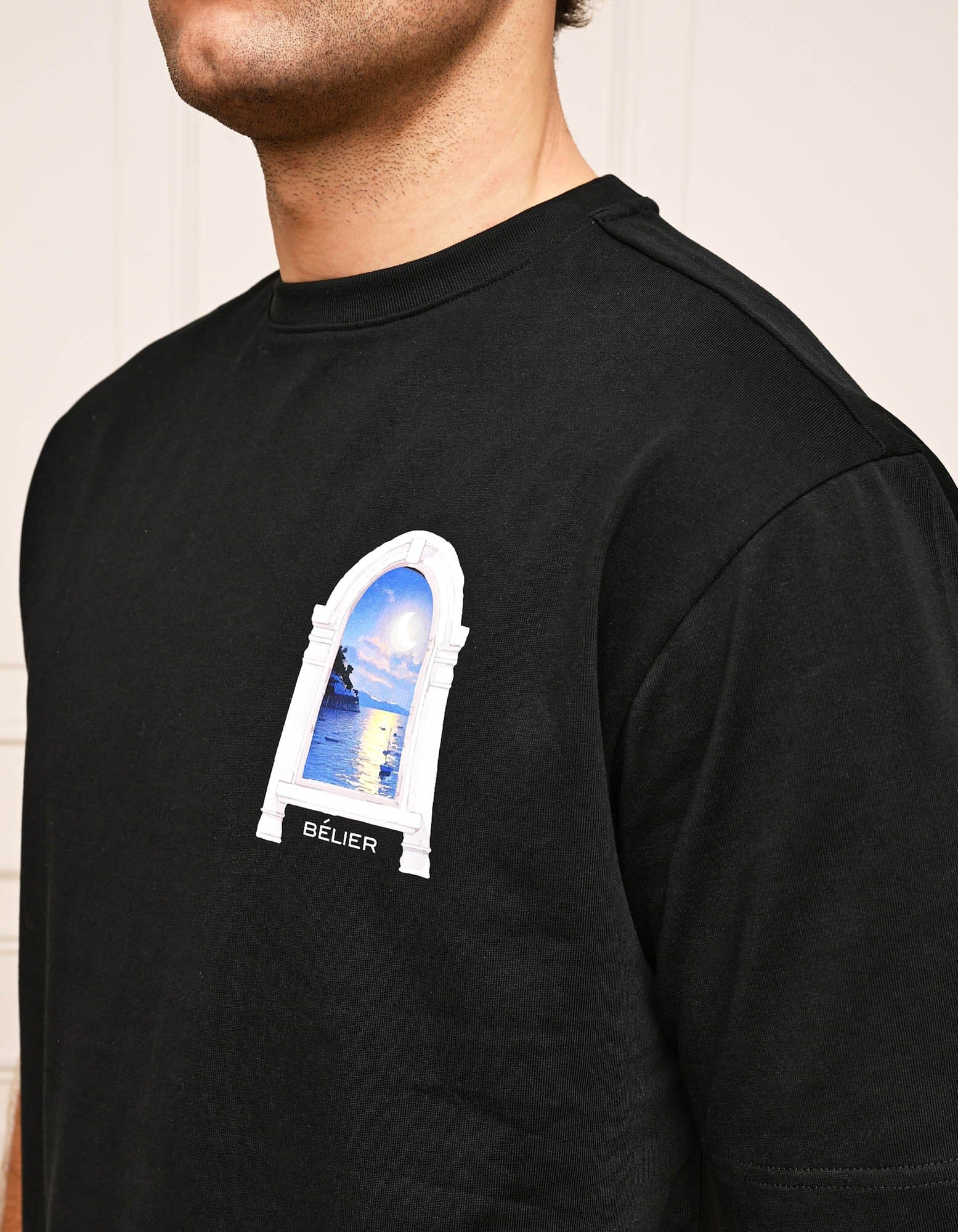 Black Como Dusk Arch T-Shirt