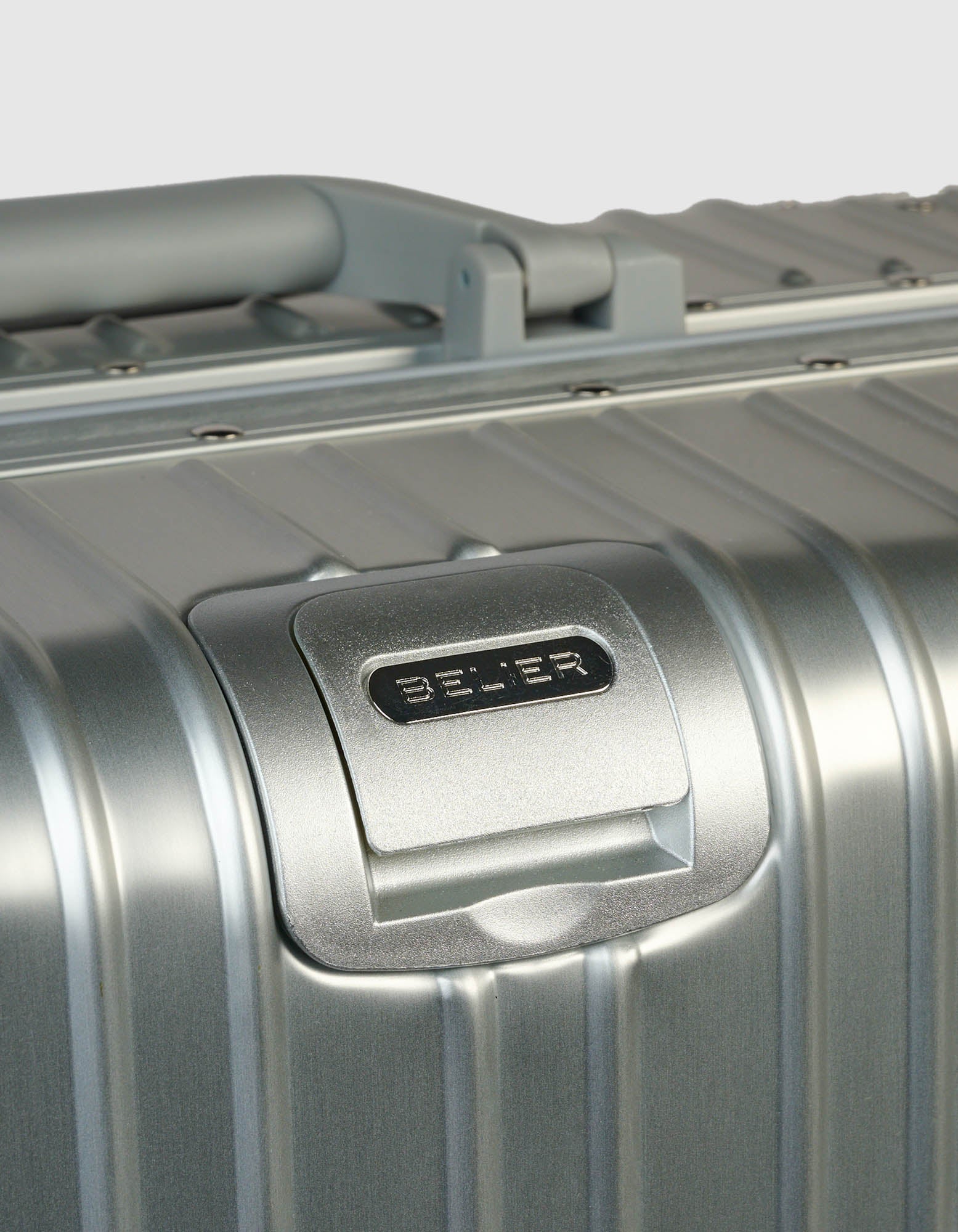20" Small Aluminium Suitcase - Silver