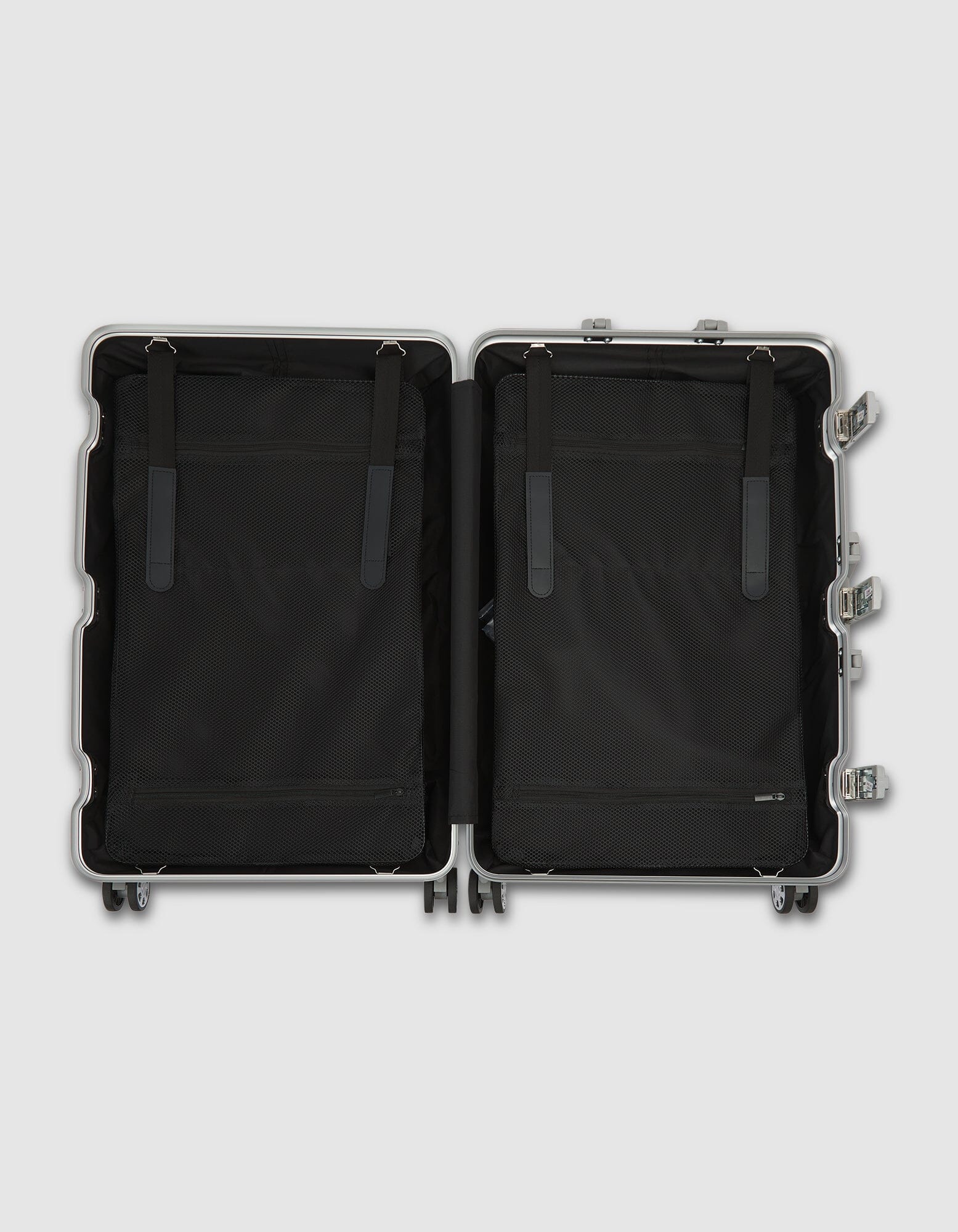29" Large Aluminium Suitcase - Silver